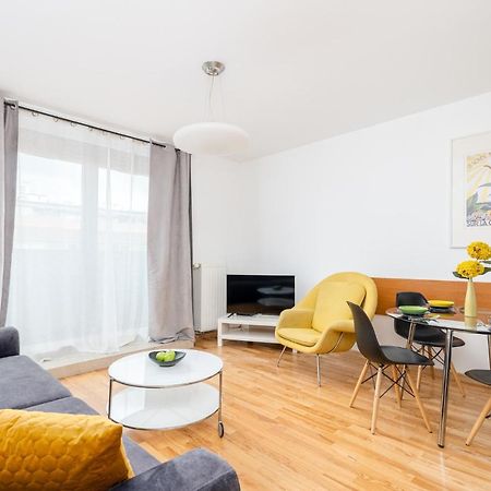 Modern Apartments With Free Parking Spot Краков Экстерьер фото