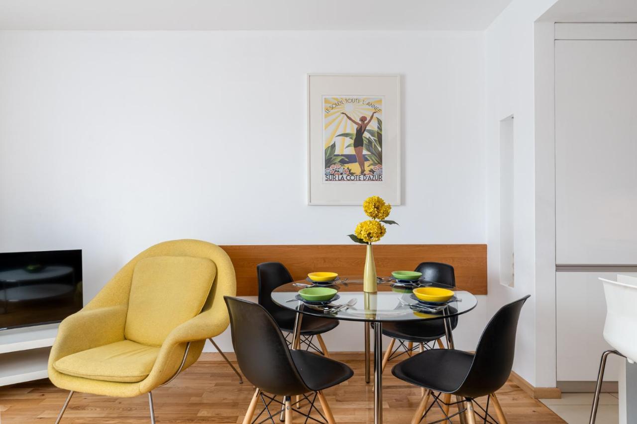 Modern Apartments With Free Parking Spot Краков Экстерьер фото